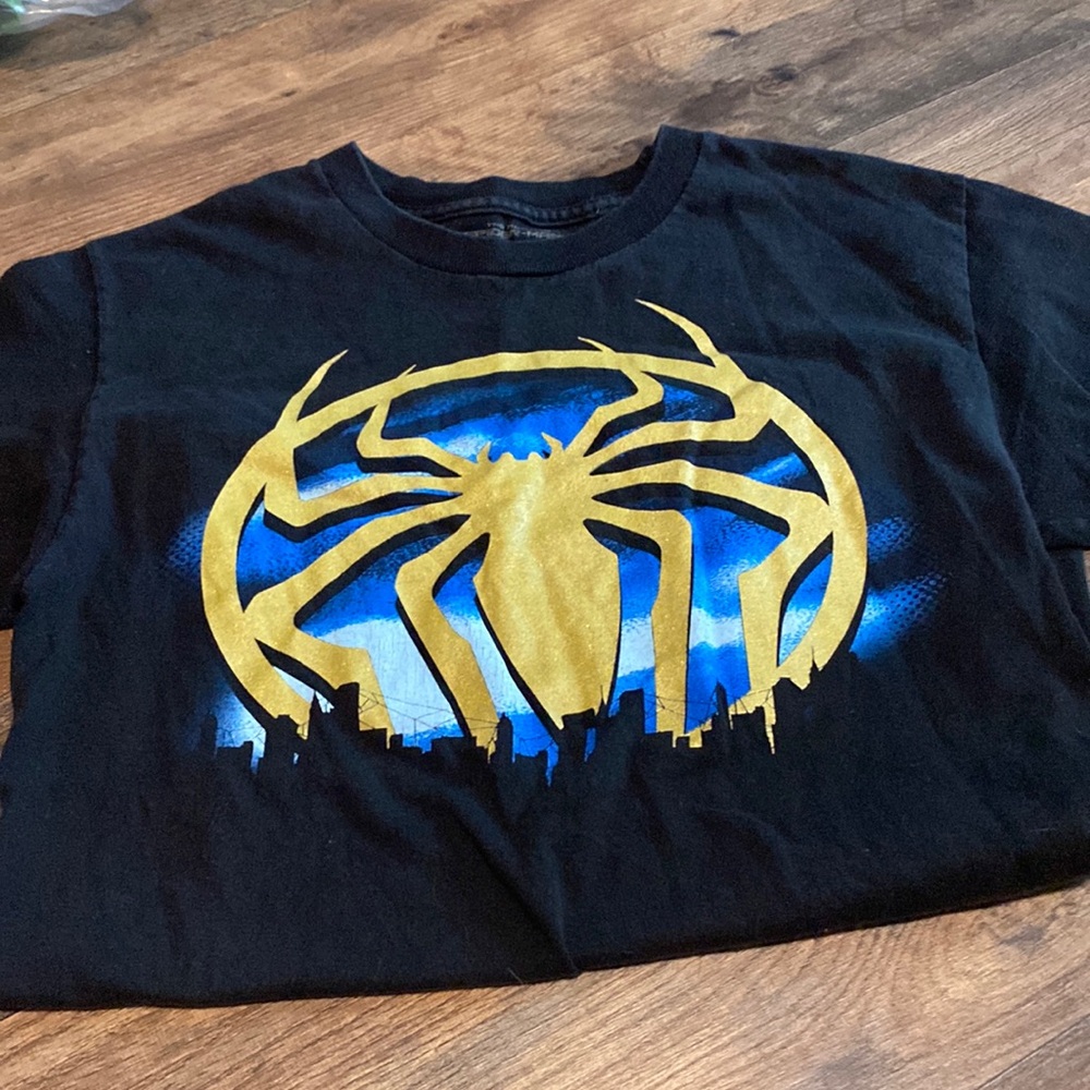 Amazing spider man collectibles tee